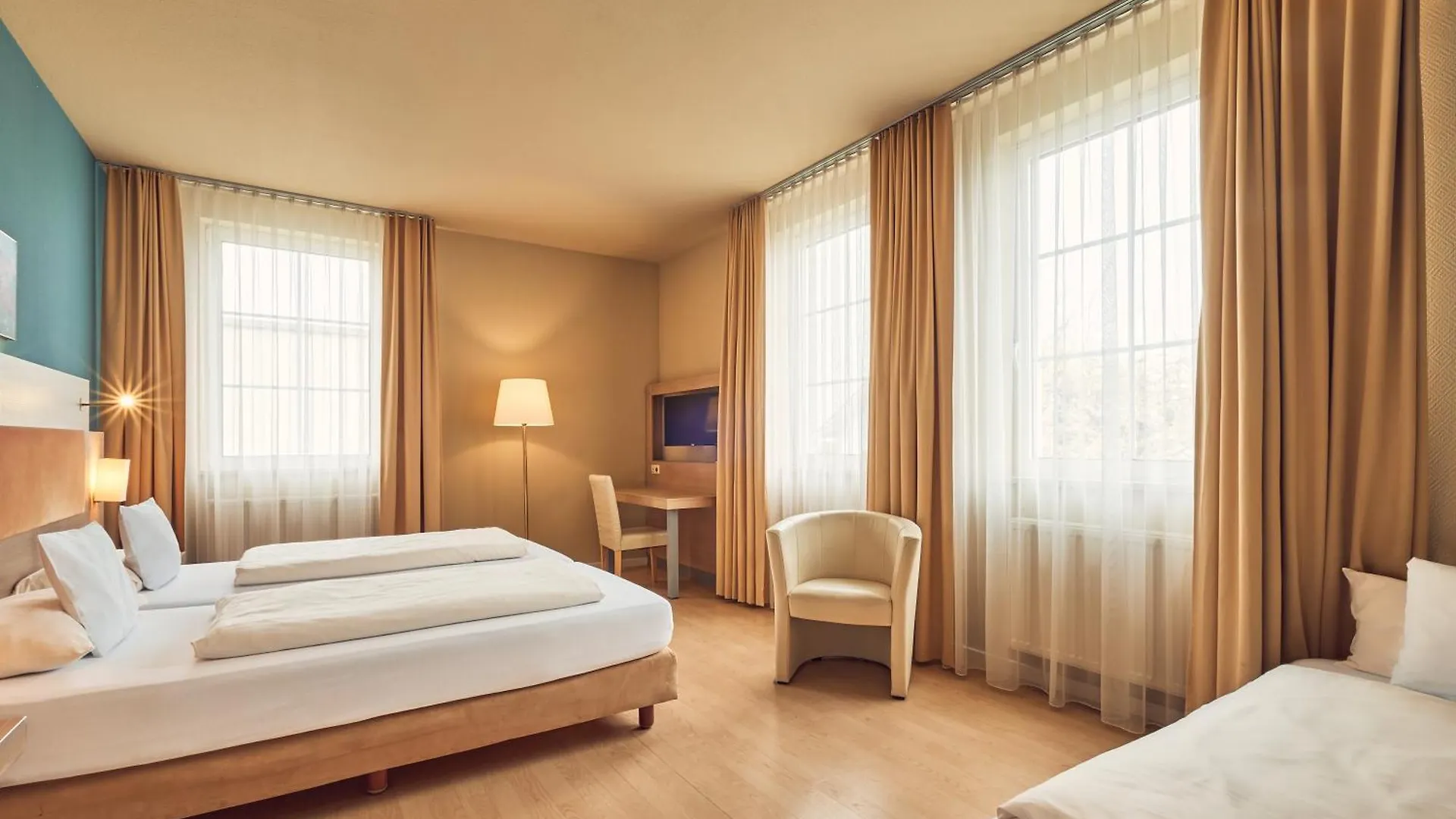 MERCURE Hotel Airport München Aufkirchen 3*,  Alemania